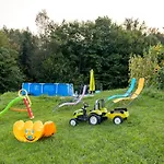 Glamping - Hayrack Vesel Farmház Trebnje