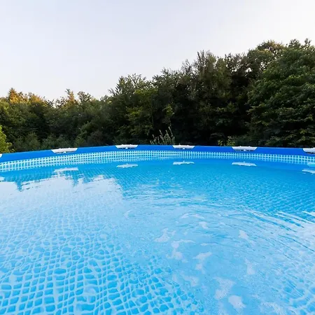 Agroturismo Glamping - Hayrack Vesel Trebnje