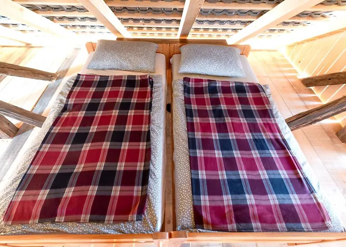 Glamping - Hayrack Vesel Séjour à la ferme *